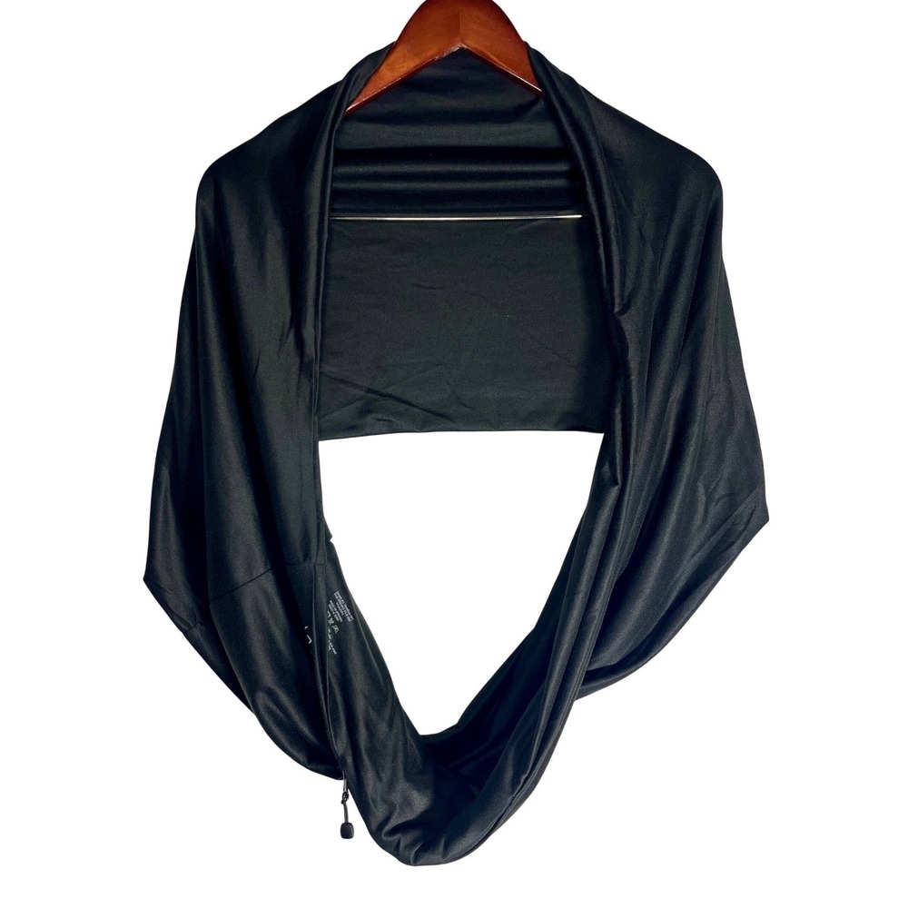 Beyond Yoga Black Pocket Infinity Scarf NWT Hidden Zipper Pocket‎ FabFitFun